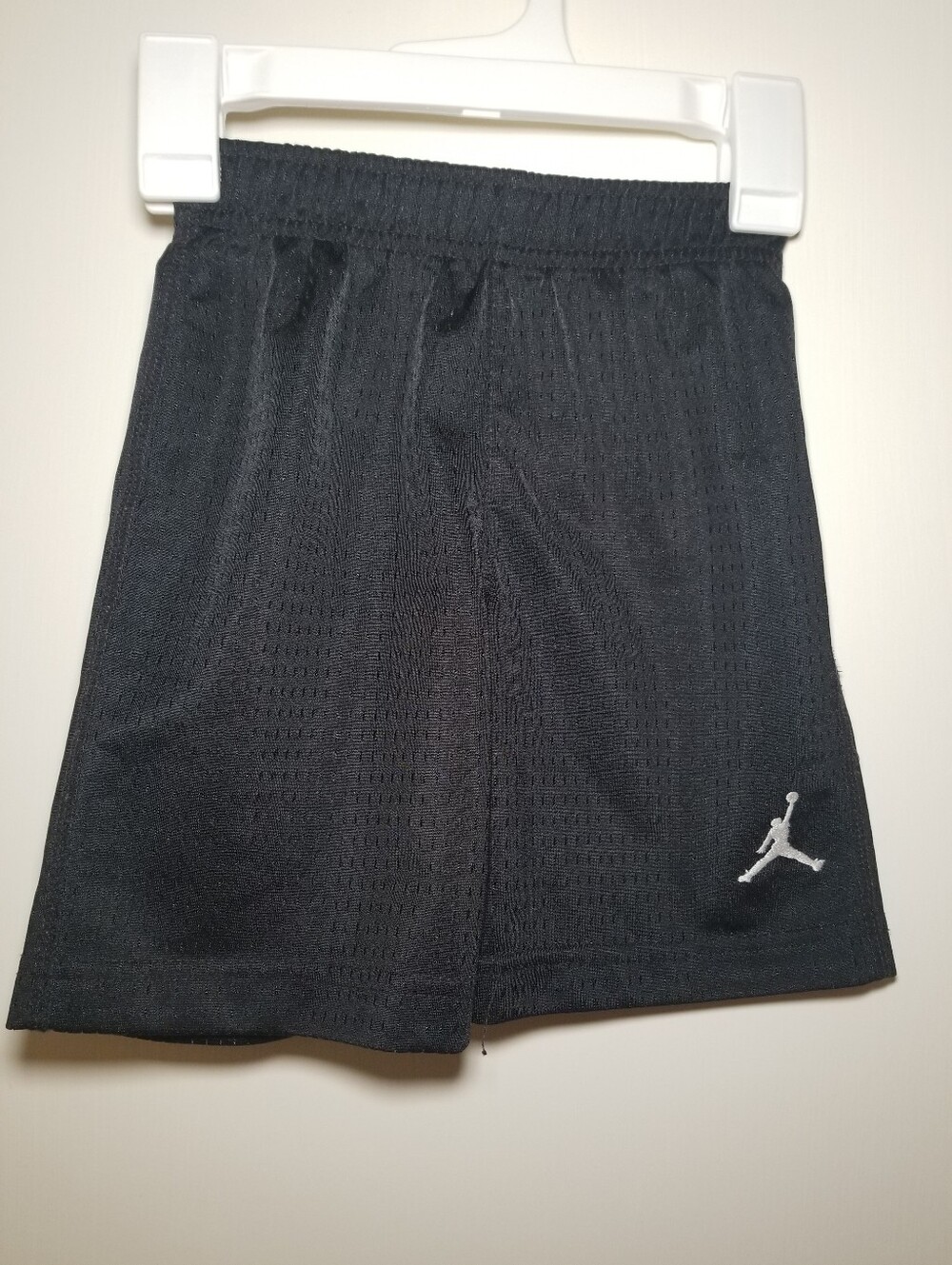 Jordan Kids Boys 3t Black Athletic Mesh Shorts with White Jumpman